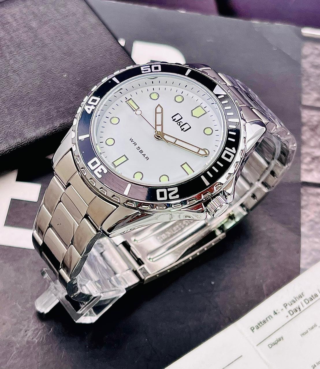 RELOJ Q&Q SUMERGIBLE