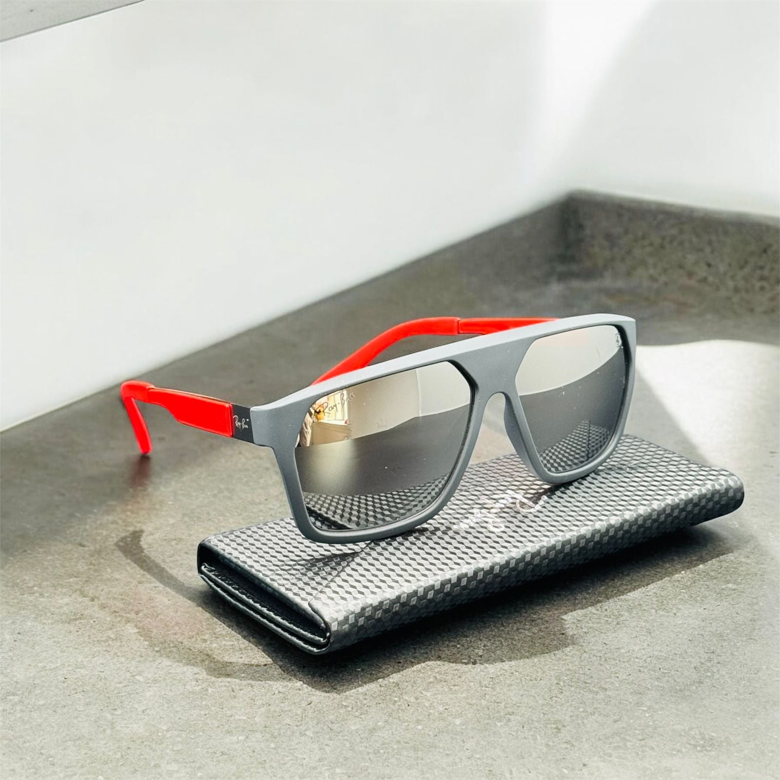 RAYBAN SCUDERIA FERRARI